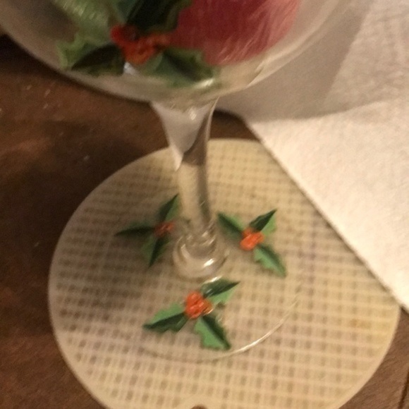 Holly candleholder set - Picture 4 of 5